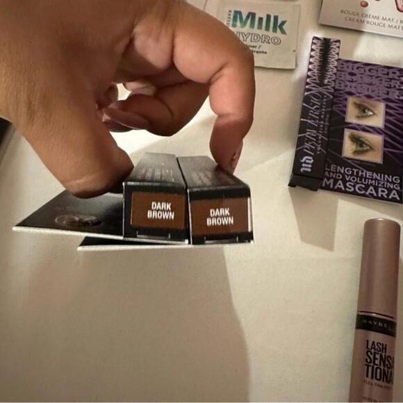 Ulta makeup bundle - Picture 8 of 8